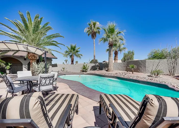 5 Mi To Beach: Poolside Paradise In Lake Havasu!