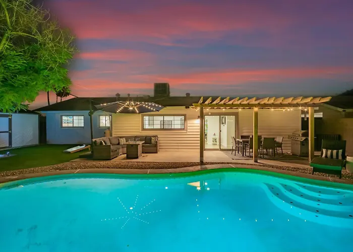 Private Family Pool Oasis Near Old Town Scottsdale