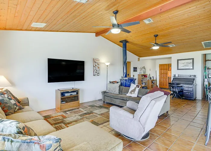 Bullhead City Home W/ Views, Close To Lake Mohave!