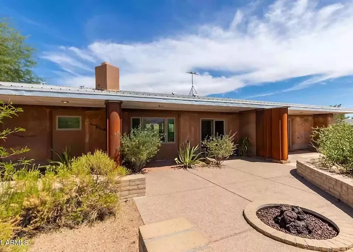 Adventure And Serenity In Litchfield Park Sleeps 8