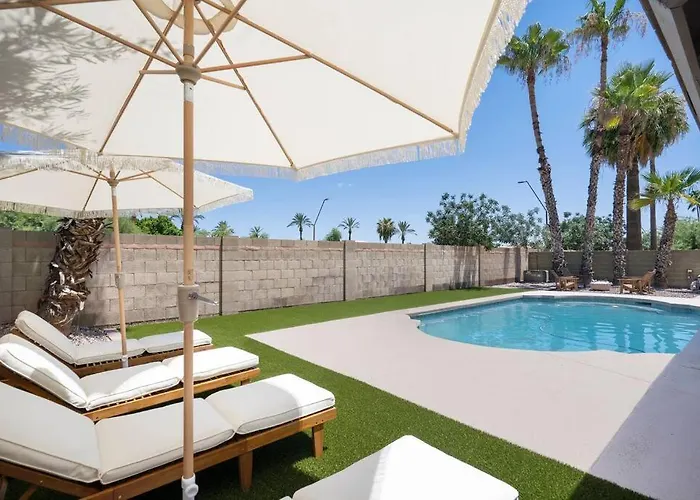 3Bd 2Ba Cool And Relaxing Home W Pool!