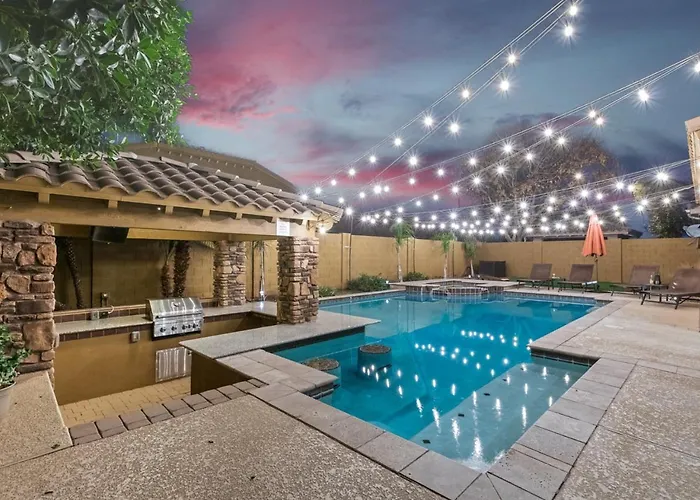 6Br Gilbert Retreat- Pool, Hot Tub, Game Room