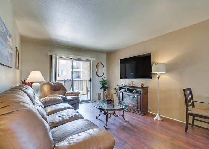 1 Mi To Beach: Lake Havasu City Condo W/ Balcony