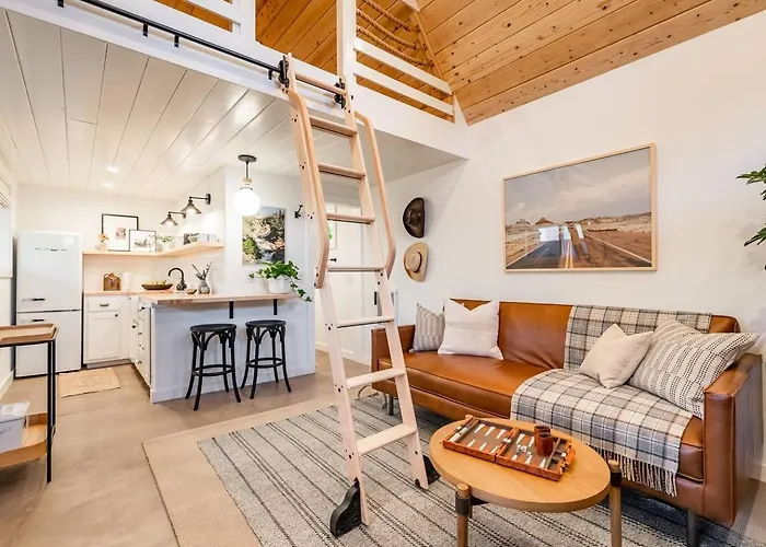Adorable Tiny House Near Grand Canyon, Fire Pit And Walk To Town