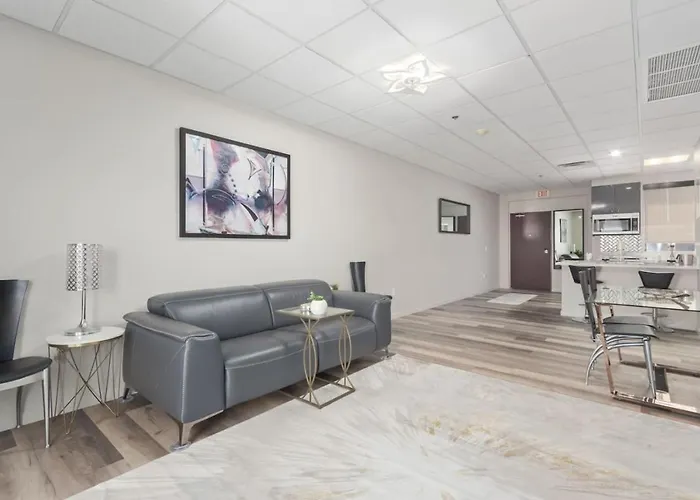 New 2 Bed 2 Bath On The Avenue