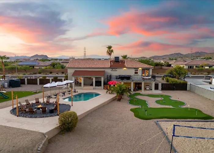 Your Unique Desert Compound - Amenities Galore