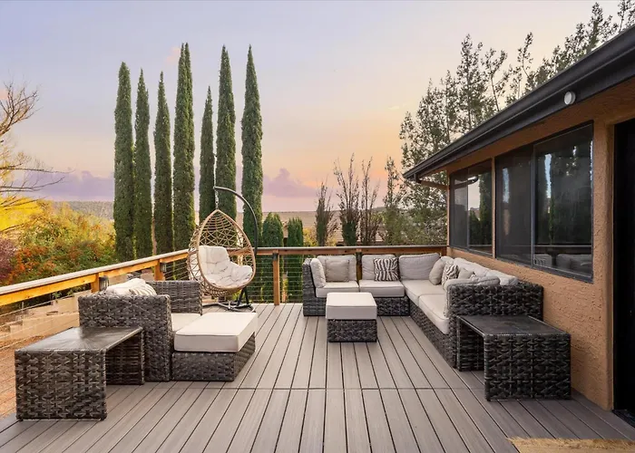 Huge Sedona Compound Gym Two Spas Casitas Pond