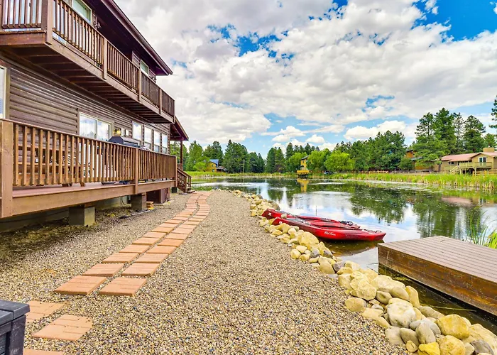 Pond Access & Private Dock: Lakeside Cabin