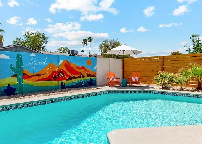 Family Friendly Retreat - Pool - Putting Green