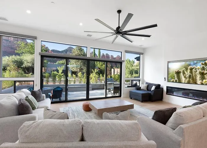 Sedona Luxury Mountain Views, Hottub, Rooftop Deck
