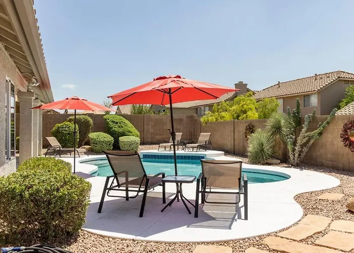 Cave Creek Classy 4 Bedrooms, Heated Pool, Pool Table