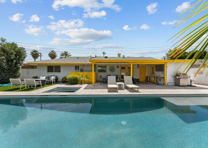 3 Bedroom Oasis W Private Pool In Old Town