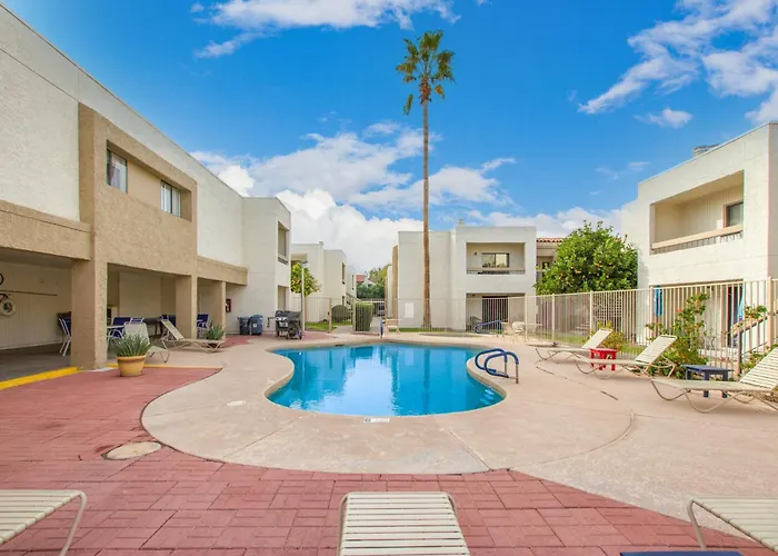 Greenbelt Condo-Patiopooltennisold Town 5Min