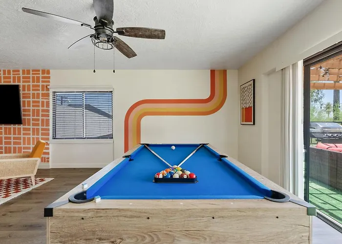 Penthouse Free Parking Pool Table Private Balcony
