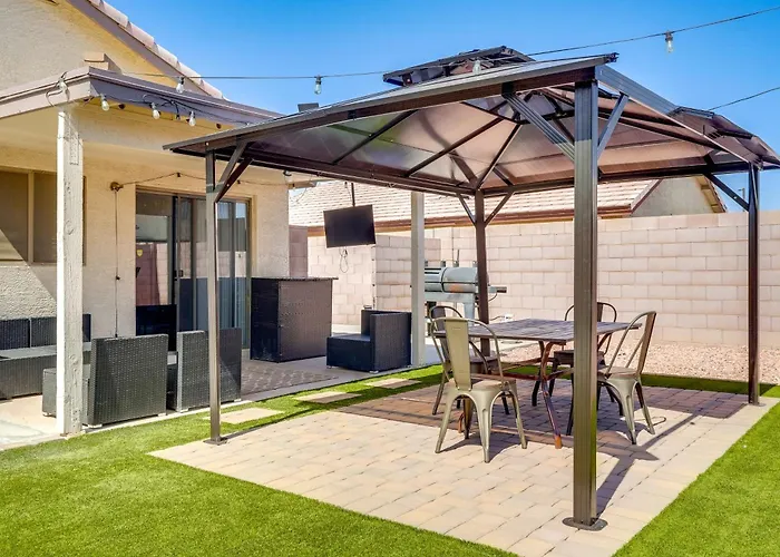 4 Mi To State Farm Stadium Avondale Home With Patio