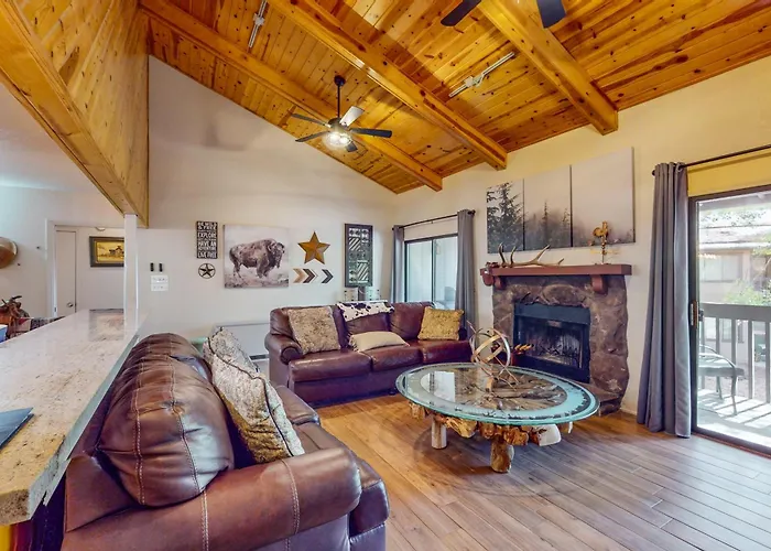 Forest-View Gem In Pinetop-Lakeside: Hike & Golf!