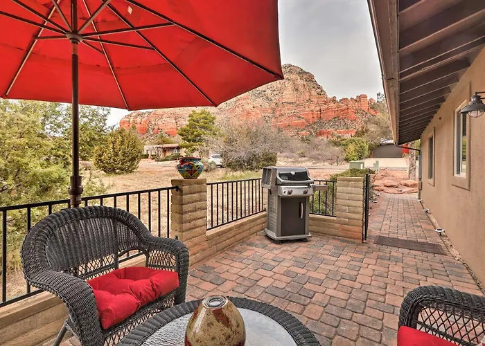 Walk To Trails! Sedona Casita W/ Fire Pit & Views