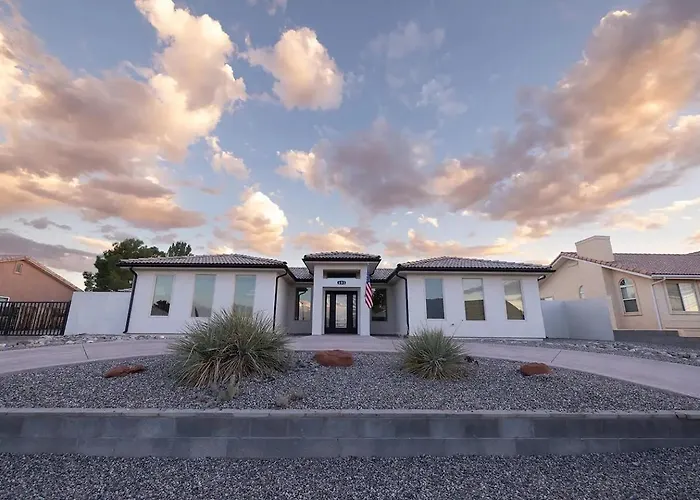 Desert RanchHouse