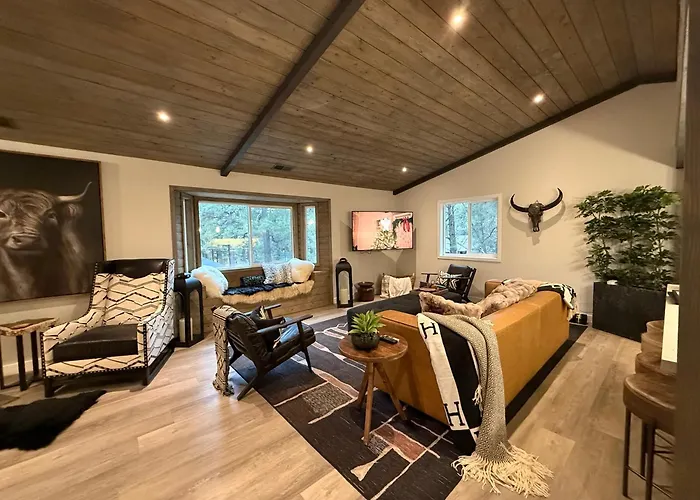 Memories And Luxury At Pine Ridge Retreat