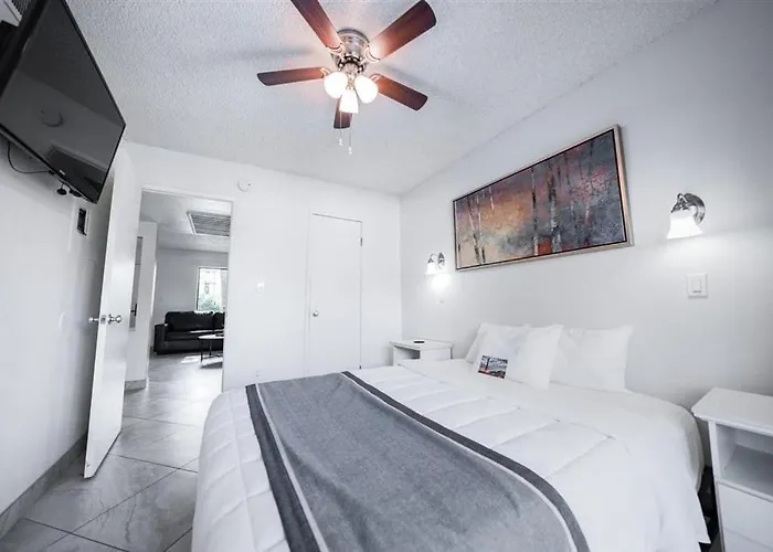 130 Fully Furnished, Amenities Galore