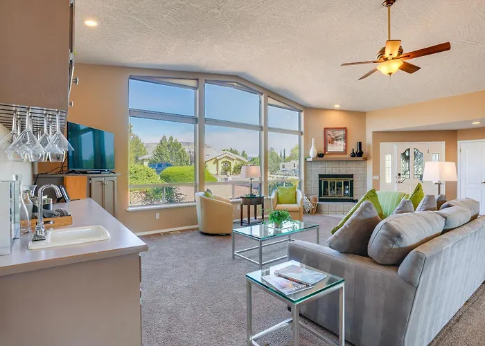 Covered Deck & Red Rock Views: Home In Sedona