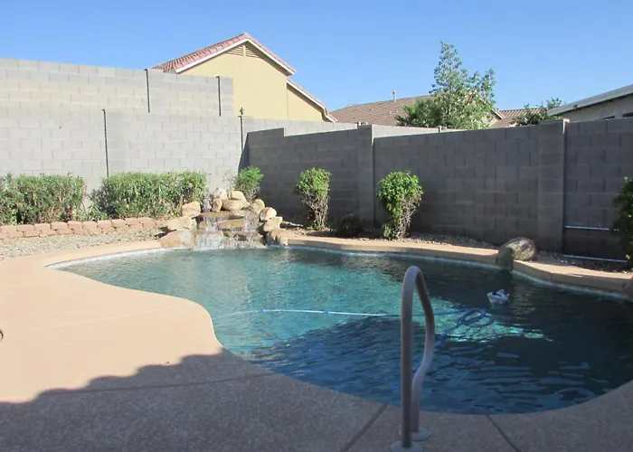 Cozy Home Near Freeways W Pool Bbq