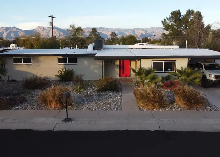 The Saguaro Sanctuary Free Heated Pool 5Bd 3Ba Pool Table Grill 6 Tvs Ac Cotton Bedding