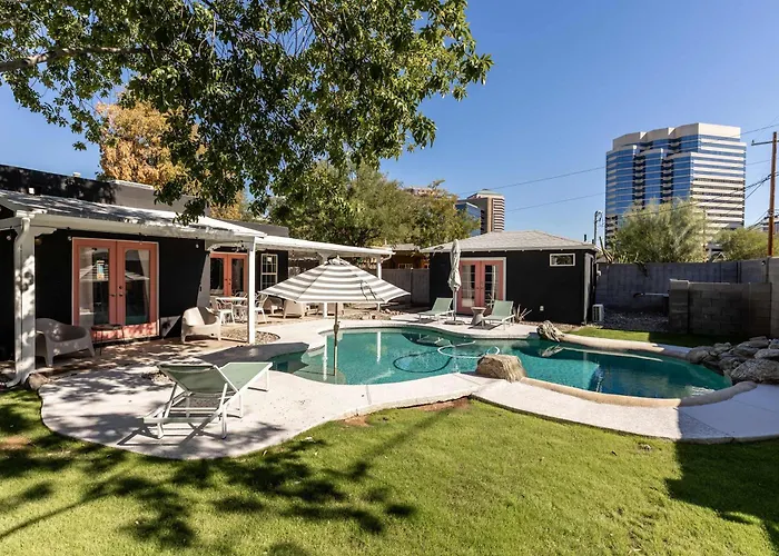 Historic Gem With Pool In The Heart Of Downtown