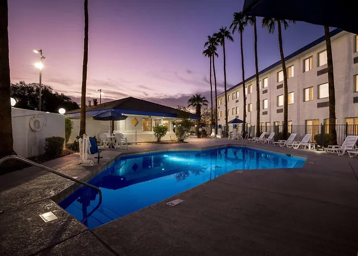 Days Inn & Suites By Wyndham Mesa Near Phoenix