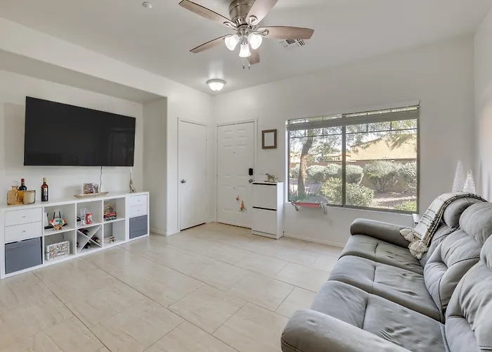 Pool Access + Patio: Mesa Retreat, 3 Mi To Dtwn!