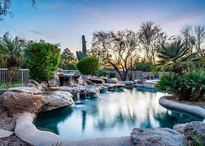 Private Desert Sanctuary With Pool Spa Putting Green