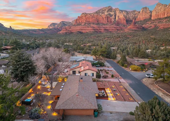 The Redrock Experience With Mtn Views & Hottub
