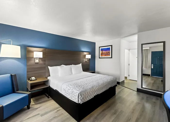 Surestay By Best Western Phoenix Airport