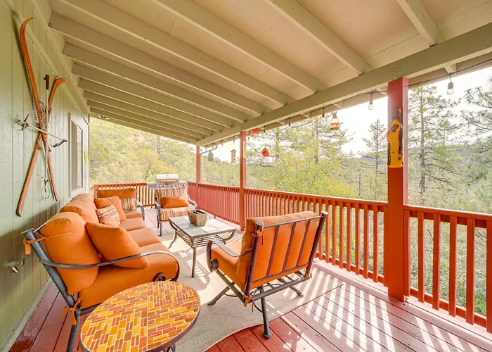 Strawberry Hideaway In The Pines W/ Hot Tub!