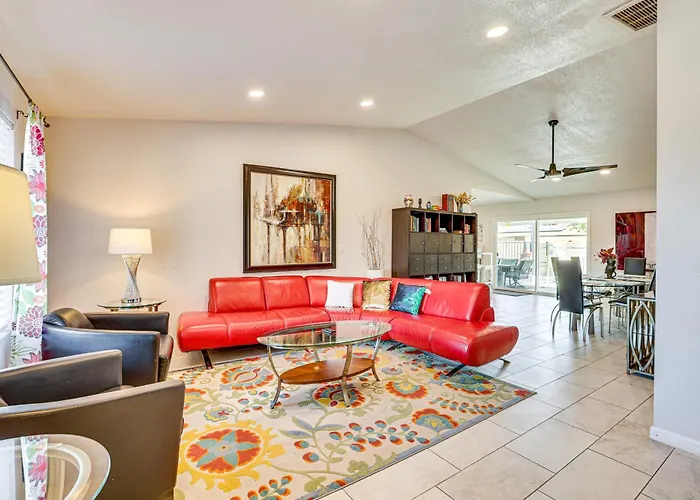 Families W/ Pets Welcome! Poolside Gem In Phoenix