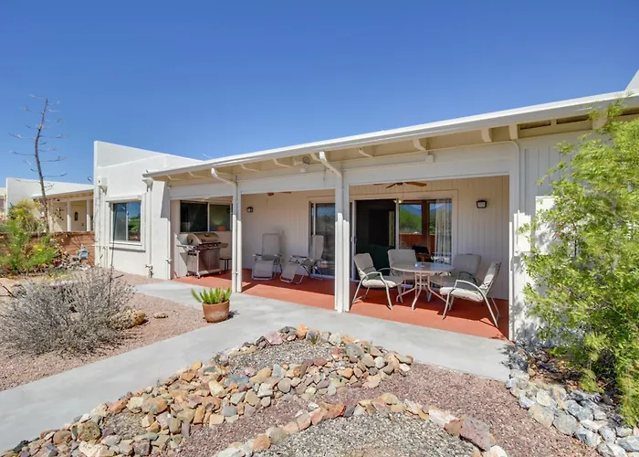 Green Valley Abode W/ Pool Access & Mtn Views