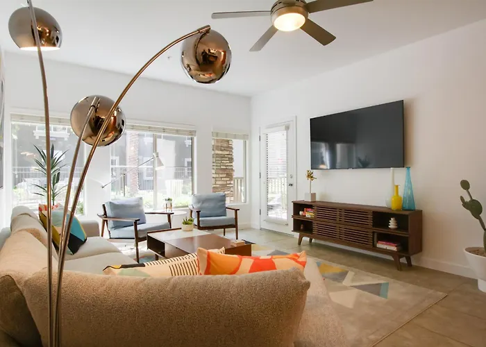 Walk To High St, Phoenix Gem W/ Resort-Style Perks