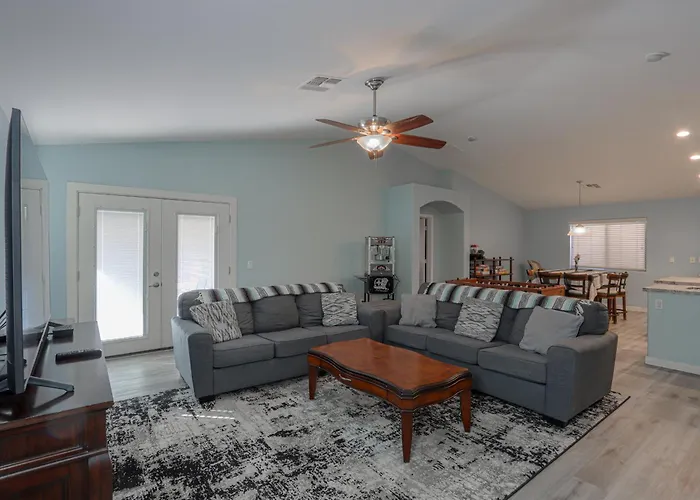 New! Family And Dog Friendly Maricopa Home With Grill & Patio
