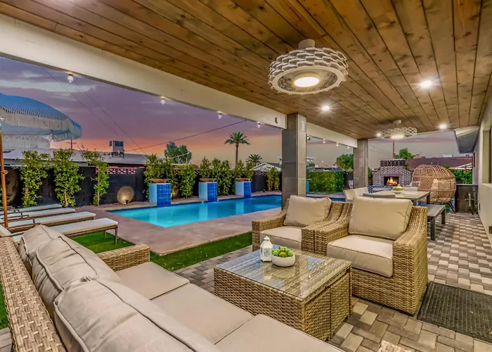 The Kensington Custom Retreat