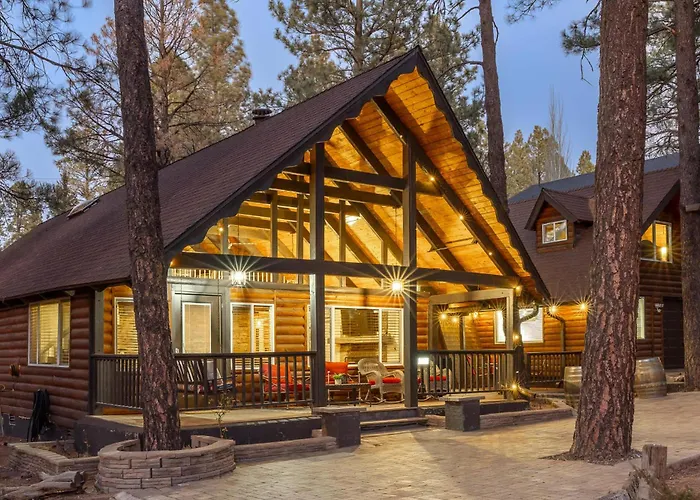 Rustic Log Cabin In Munds Park