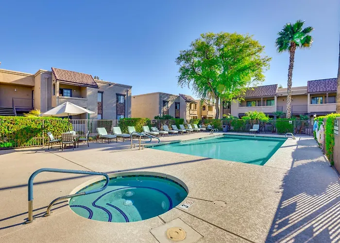 Pool & Hot Tub Access: Scottsdale Condo W/ Patio!