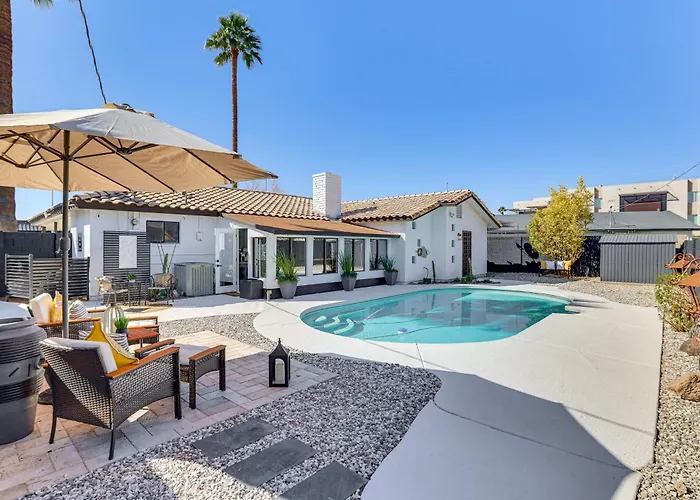 Walk To Scottsdale Stadium: Remodeled Home!