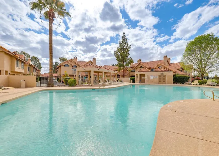2 Mi To Dtwn: Condo W/ Patio In Mesa!