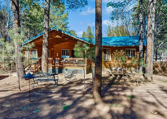 Fire Pit + Yard: Woodsy Retreat Near Woodland Lake