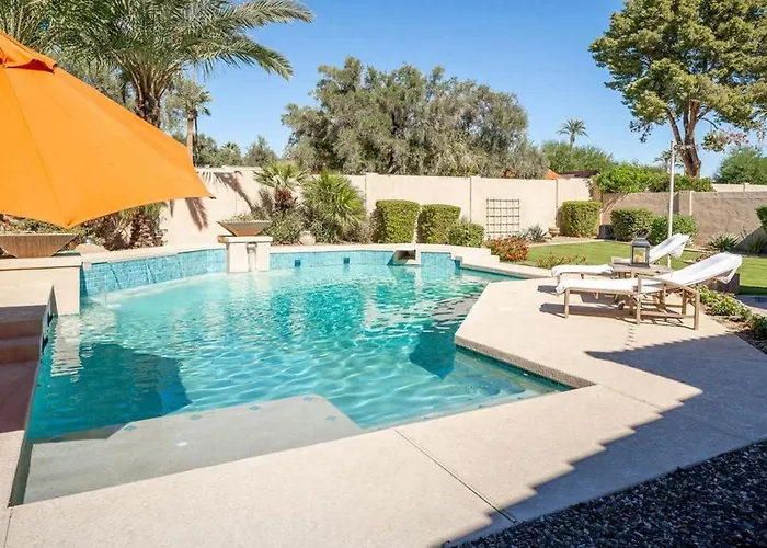 Bella Sonora Home - Chic Camelback Corridor Villa Pool