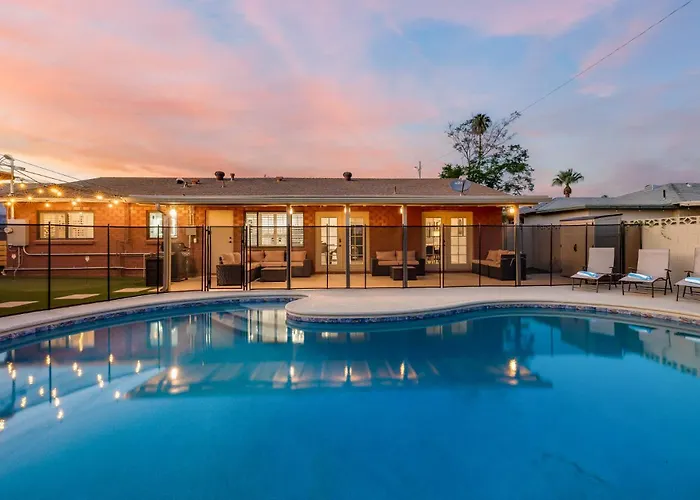 Painted Sky Ranch - Guest House Large Pool & Putt