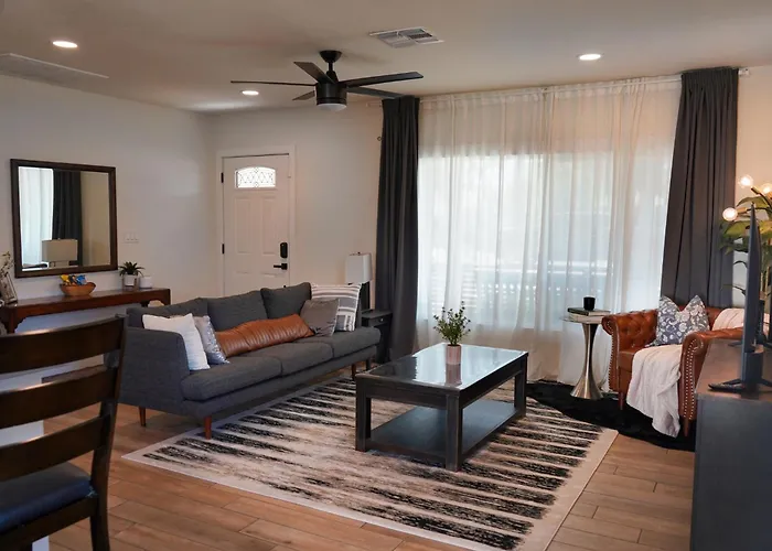 Medlock Stays - Your Top Phoenix Home Stay!