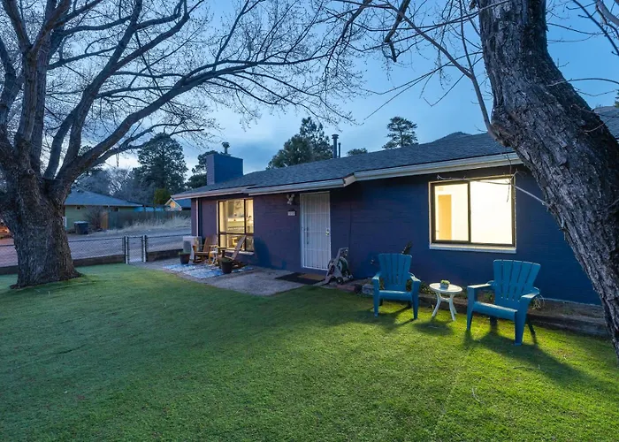 Scenic Mountain Getaway By The Park