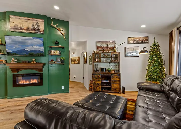 Ponderosa Pines Cabin