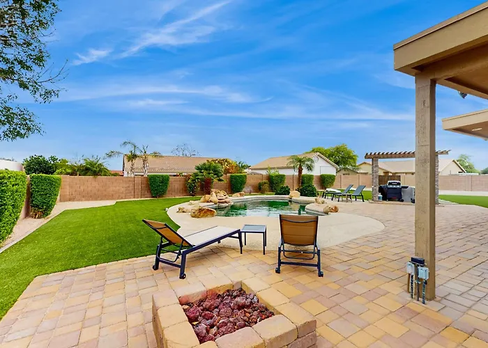 The Peoria Palms